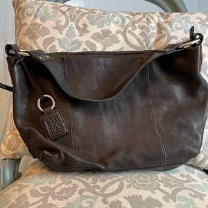 Ellington leather shoulder bag